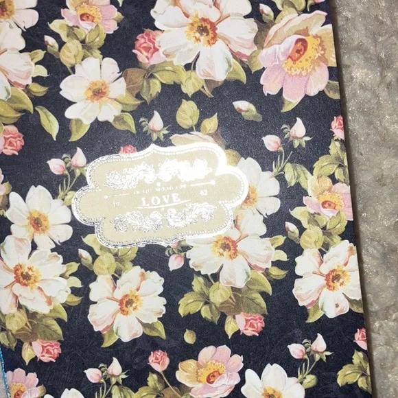 Floral Patterned Notebook - Picture 4 of 5